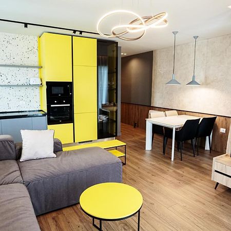 Visar Apartments Vlorë Екстериор снимка