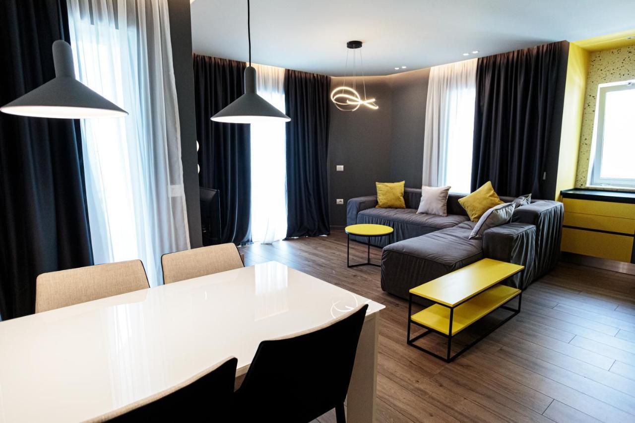 Visar Apartments Vlorë Екстериор снимка