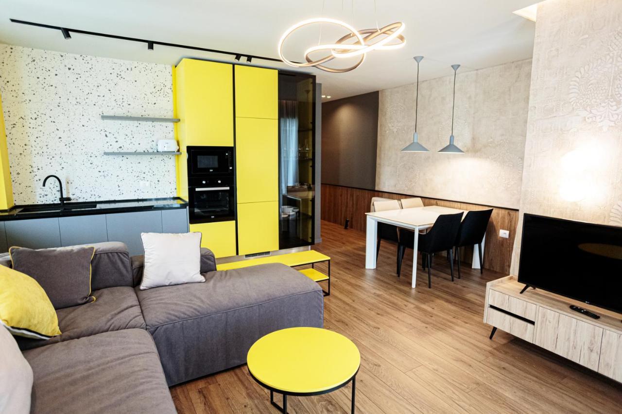 Visar Apartments Vlorë Екстериор снимка