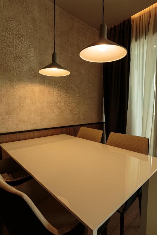 Visar Apartments Vlorë Екстериор снимка