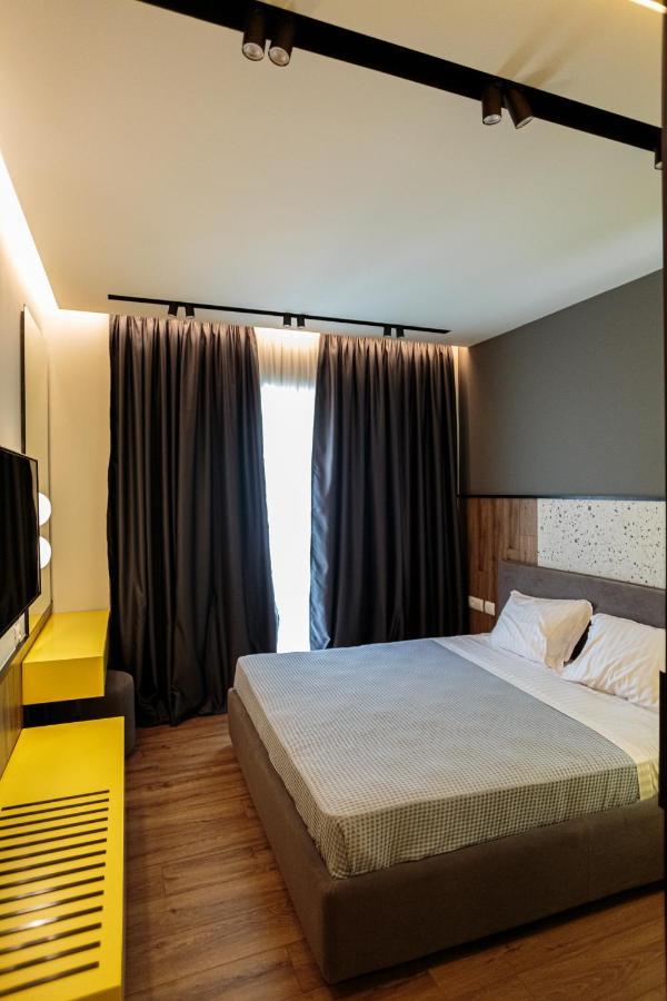 Visar Apartments Vlorë Екстериор снимка